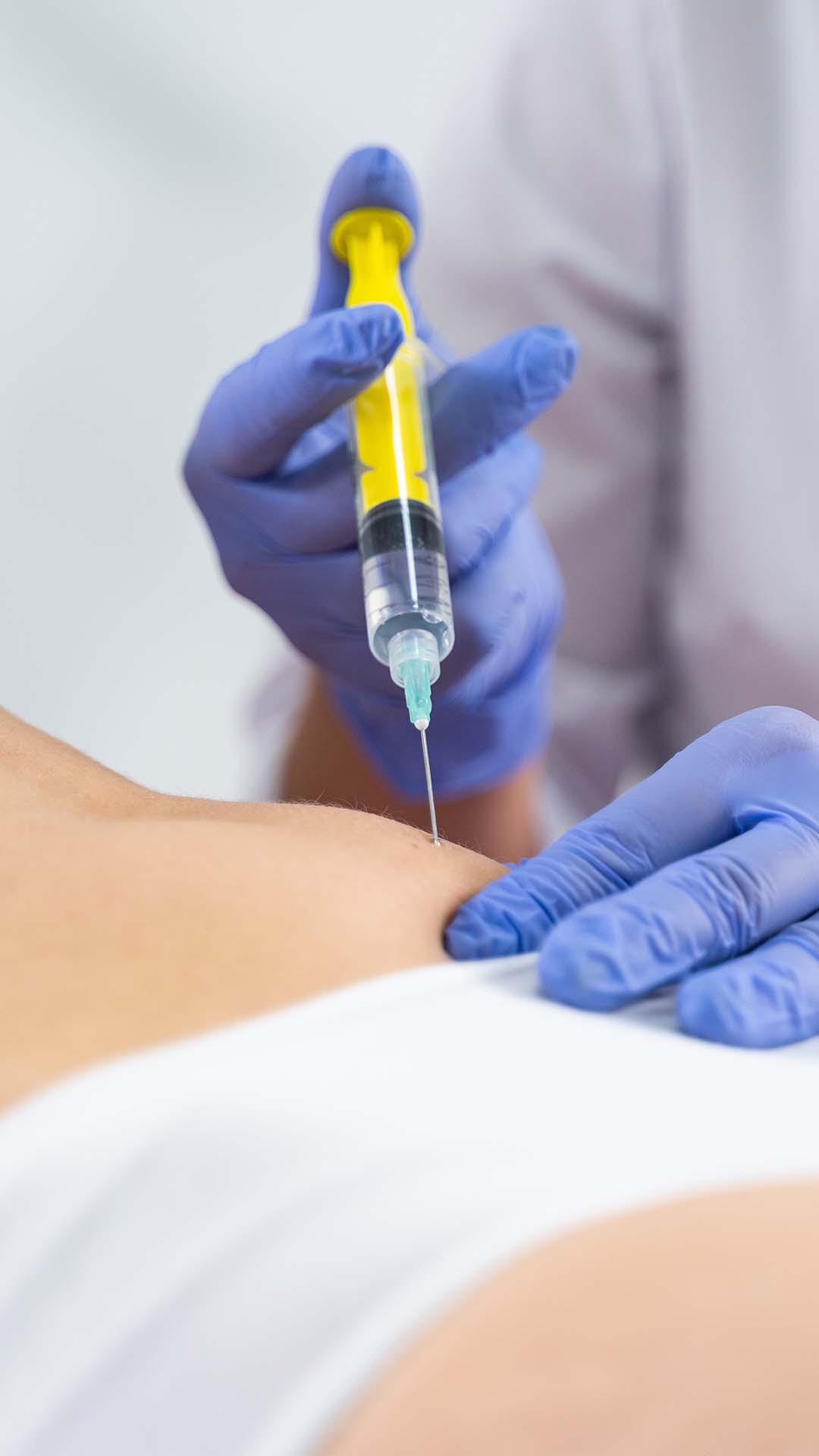 Fat dissolving injections